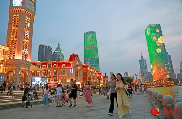 股市配资风云 “夜津城”点亮城市新活力